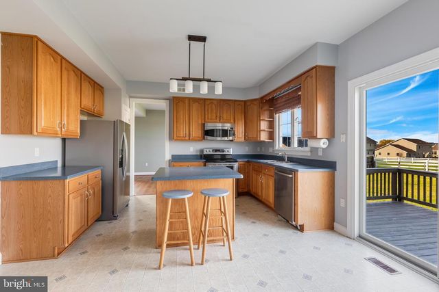 13609 HALIFAX DR, Hagerstown, MD 21742