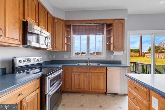 13609 HALIFAX DR, Hagerstown, MD 21742
