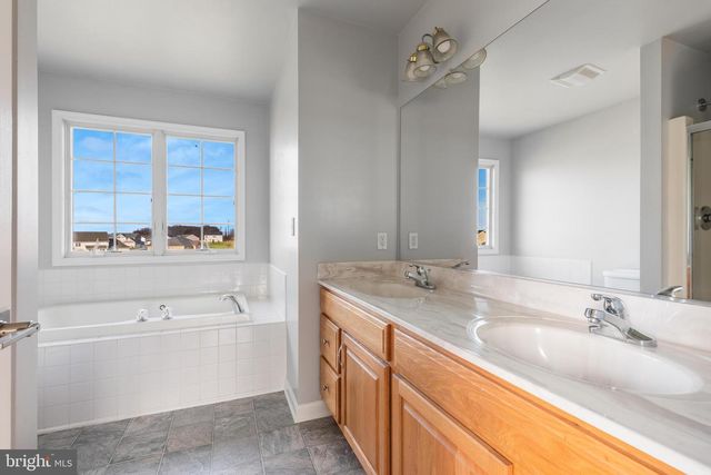 13609 HALIFAX DR, Hagerstown, MD 21742