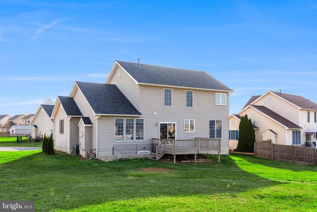 13609 HALIFAX DR, Hagerstown, MD 21742