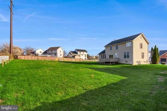 13609 HALIFAX DR, Hagerstown, MD 21742