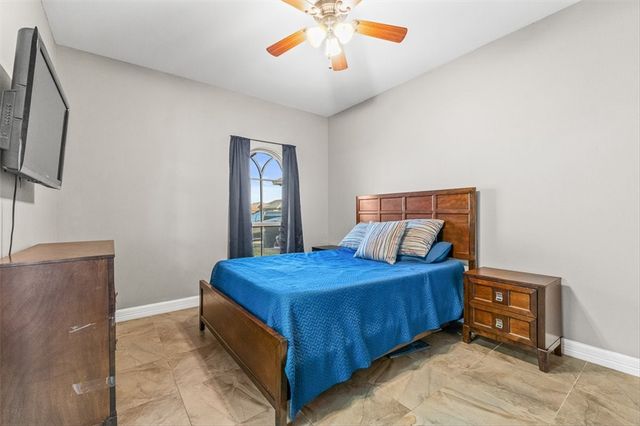 8245 Rock Crest Dr, Corpus Christi, TX 78414