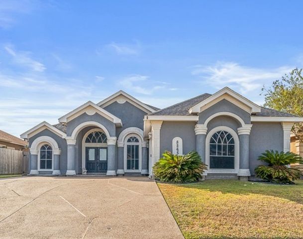 8245 Rock Crest Dr, Corpus Christi, TX 78414