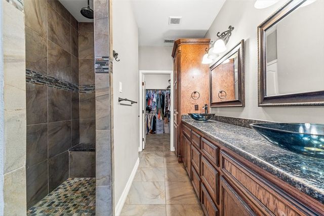 8245 Rock Crest Dr, Corpus Christi, TX 78414