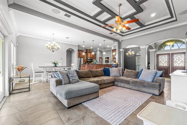 8245 Rock Crest Dr, Corpus Christi, TX 78414