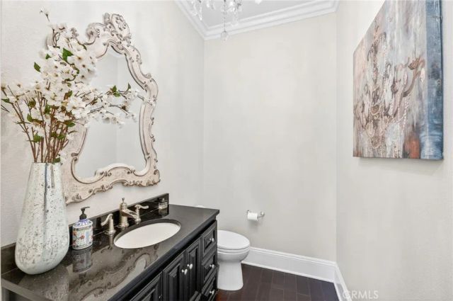 41515 Via Del Monte, Temecula, CA 92592