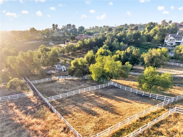 41515 Via Del Monte, Temecula, CA 92592