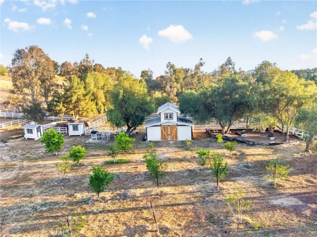 41515 Via Del Monte, Temecula, CA 92592