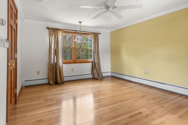 5 Courtland Drive, Merrimack, NH 03054