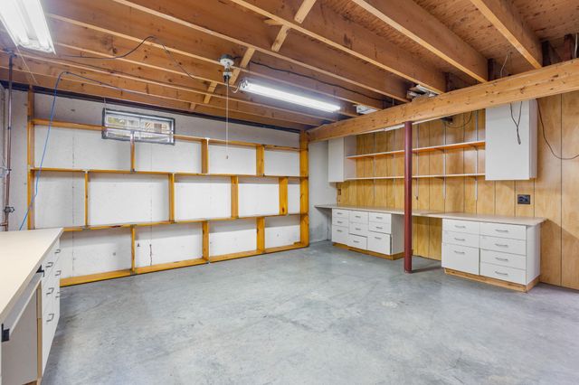 5 Courtland Drive, Merrimack, NH 03054