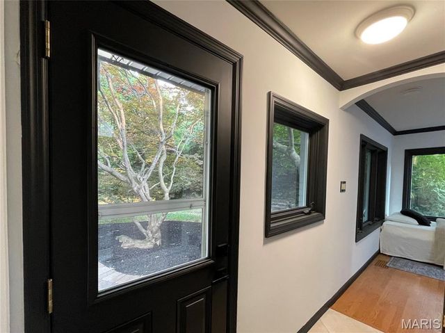 542 White Rose Lane, Olivette, MO 63132