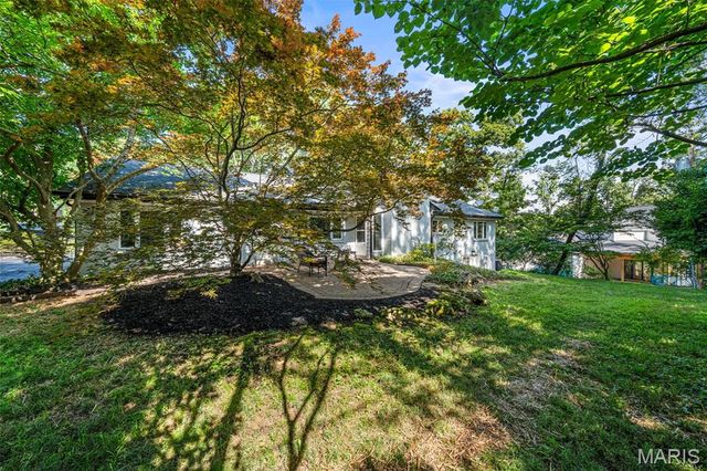 542 White Rose Lane, Olivette, MO 63132