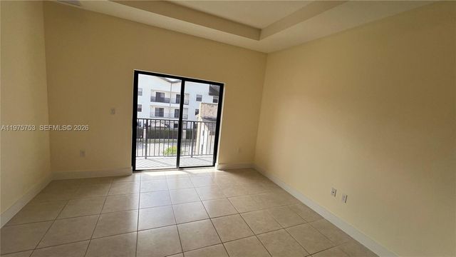 7915 NW 104th Ave 33, Doral, FL 33178