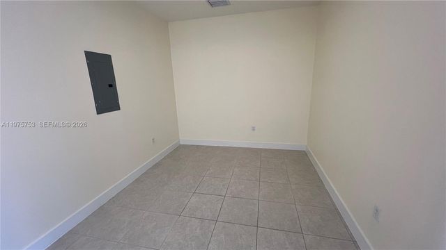 7915 NW 104th Ave 33, Doral, FL 33178