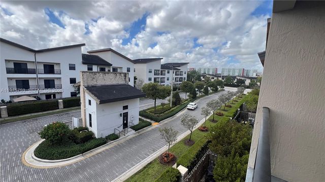 7915 NW 104th Ave 33, Doral, FL 33178