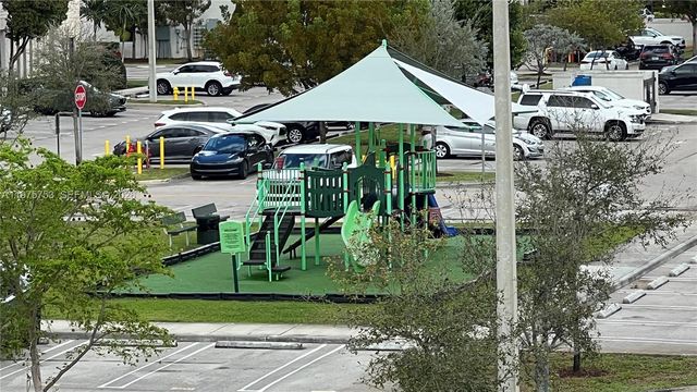 7915 NW 104th Ave 33, Doral, FL 33178