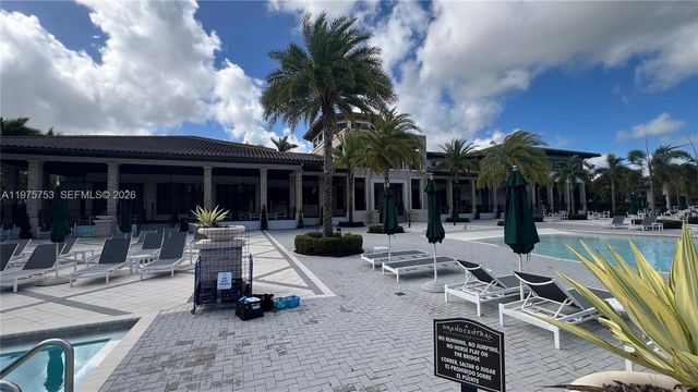 7915 NW 104th Ave 33, Doral, FL 33178