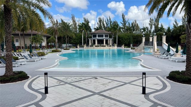 7915 NW 104th Ave 33, Doral, FL 33178