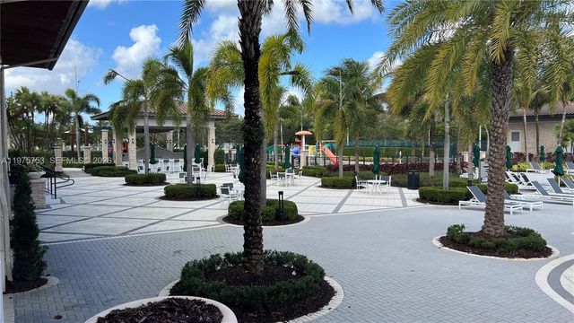 7915 NW 104th Ave 33, Doral, FL 33178