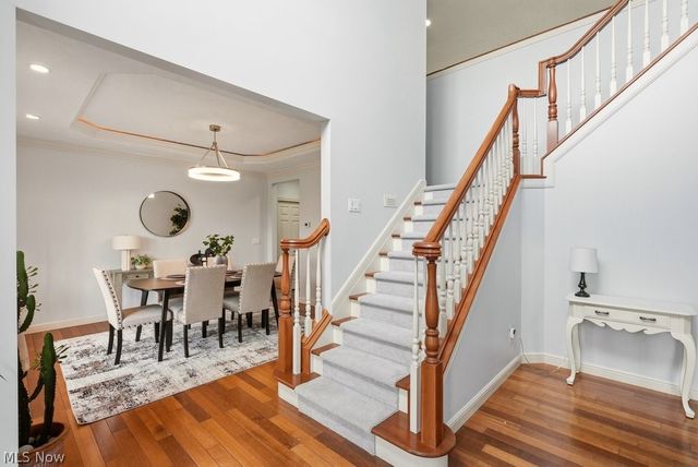 317 E Edinburgh Drive, Highland Heights, OH 44143