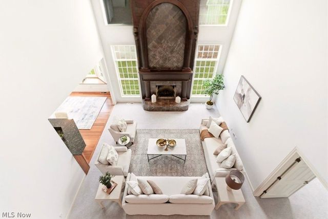 317 E Edinburgh Drive, Highland Heights, OH 44143