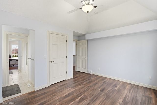 317 E Edinburgh Drive, Highland Heights, OH 44143