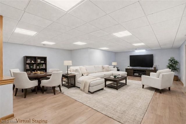 317 E Edinburgh Drive, Highland Heights, OH 44143