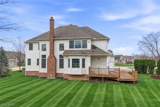 317 E Edinburgh Drive, Highland Heights, OH 44143