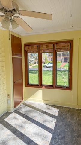 926 E University Street, Springfield, MO 65807