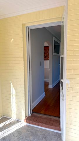 926 E University Street, Springfield, MO 65807