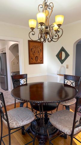 926 E University Street, Springfield, MO 65807