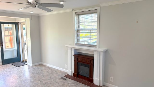 926 E University Street, Springfield, MO 65807