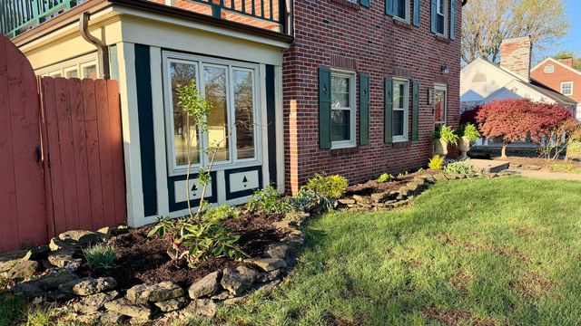 926 E University Street, Springfield, MO 65807