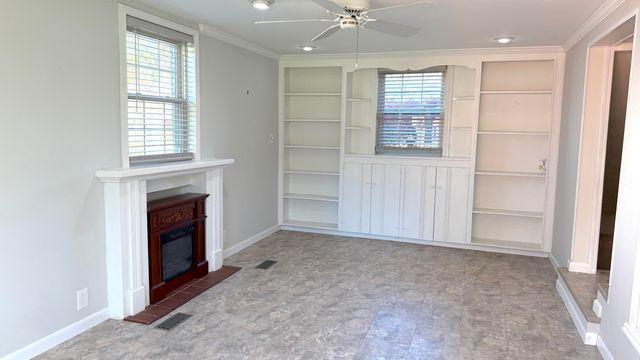 926 E University Street, Springfield, MO 65807