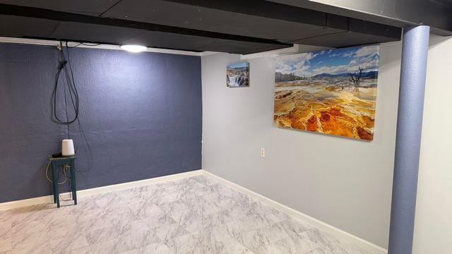 926 E University Street, Springfield, MO 65807