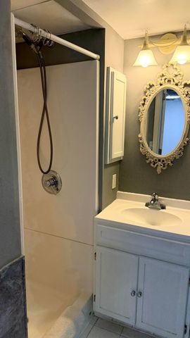 926 E University Street, Springfield, MO 65807