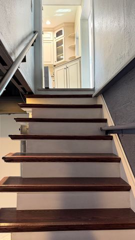 926 E University Street, Springfield, MO 65807