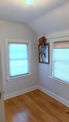 926 E University Street, Springfield, MO 65807