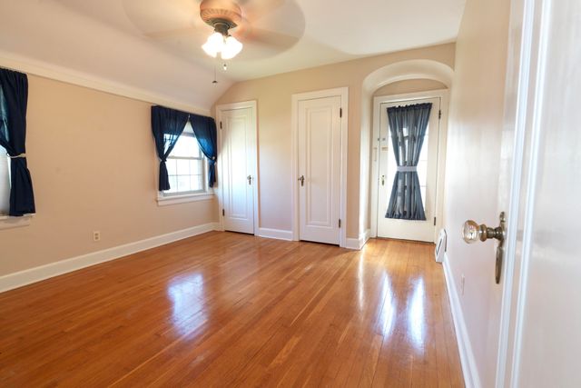 926 E University Street, Springfield, MO 65807