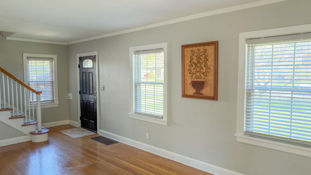 926 E University Street, Springfield, MO 65807