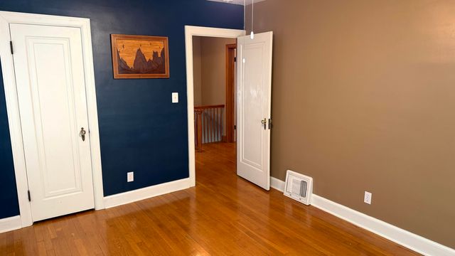 926 E University Street, Springfield, MO 65807