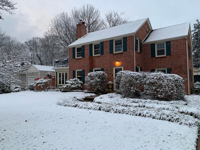 926 E University Street, Springfield, MO 65807