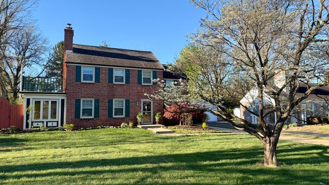 926 E University Street, Springfield, MO 65807