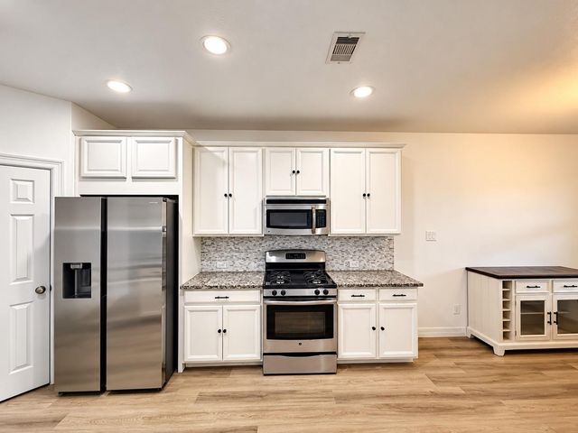 17223 Fable Springs Lane, Cypress, TX 77433
