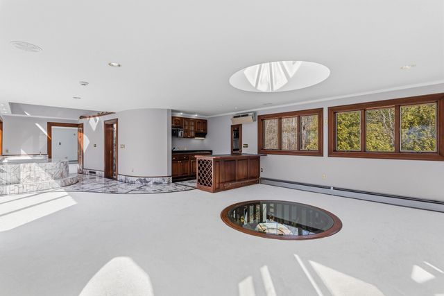143 High Ridge Road, Manchester, NH 03104