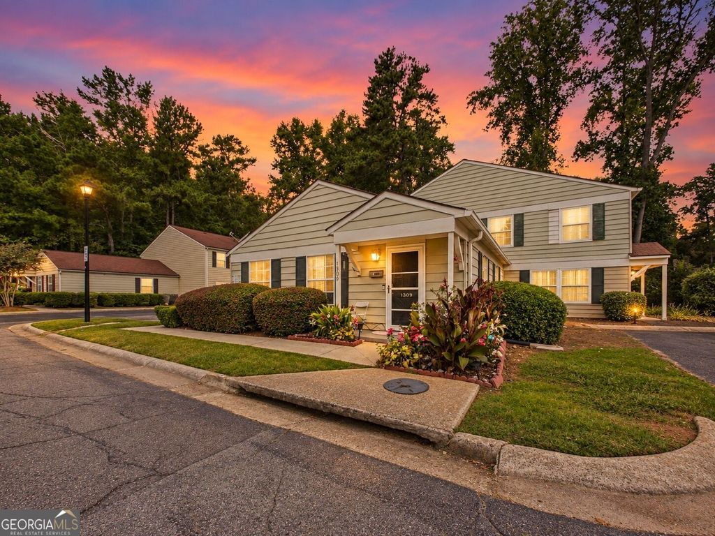 1315 Old Coach Road SW, Marietta, GA 30008 — photo 3