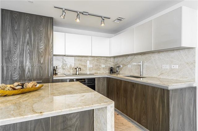 3131 NE 7th Ave 1901, Miami, FL 33137