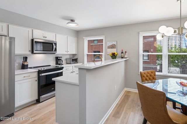 638 S 2nd St, 1, Louisville, KY 40202