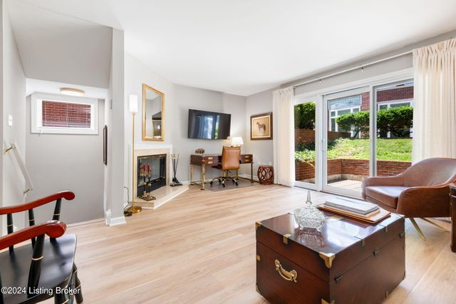 638 S 2nd St, 1, Louisville, KY 40202