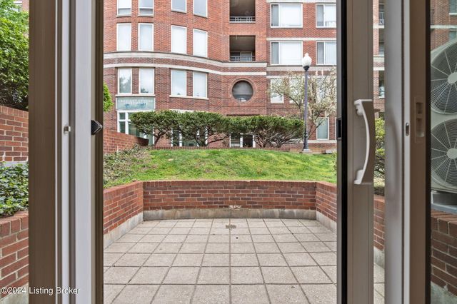 638 S 2nd St, 1, Louisville, KY 40202